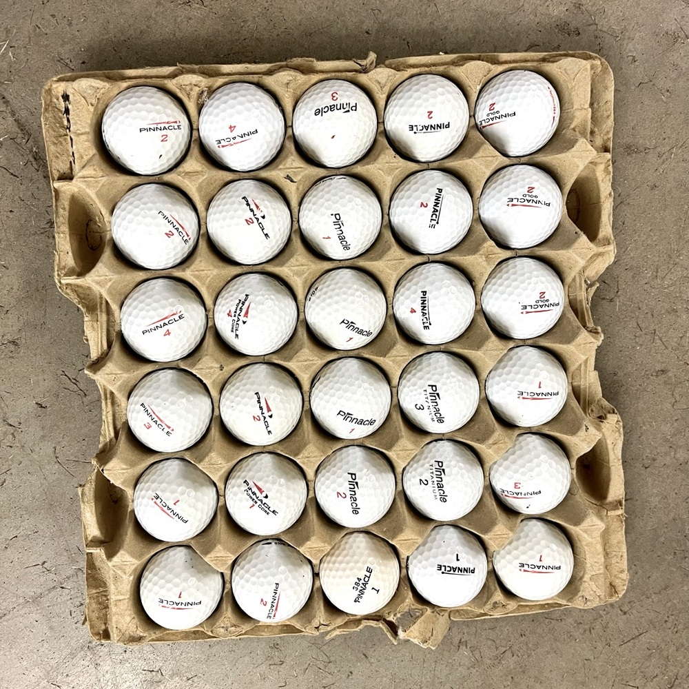 Pinnacle Golf Balls 30 Count Flat